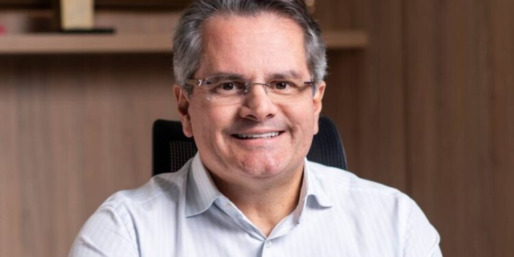 O empresário Jonas Marques, CEO da Pague Menos.

Foto: Pague Menos / Divulgação
