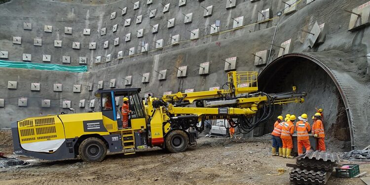 As obras do túnel.

Foto: Camilo Palacio / Wikimedia Commons