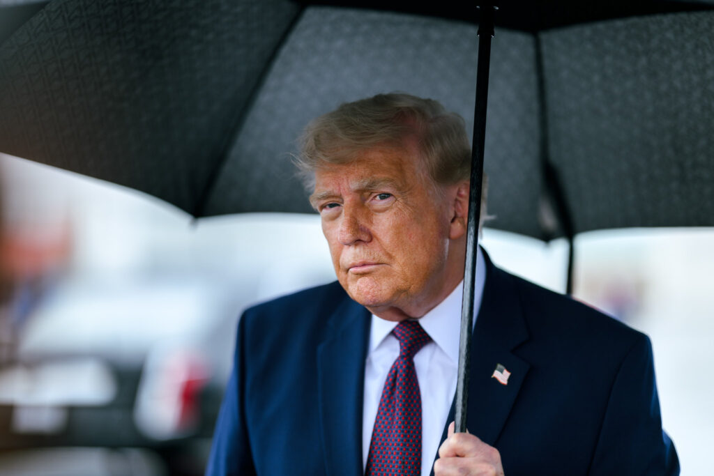 Suprema Corte contraria Trump ao manter direito à cidadania