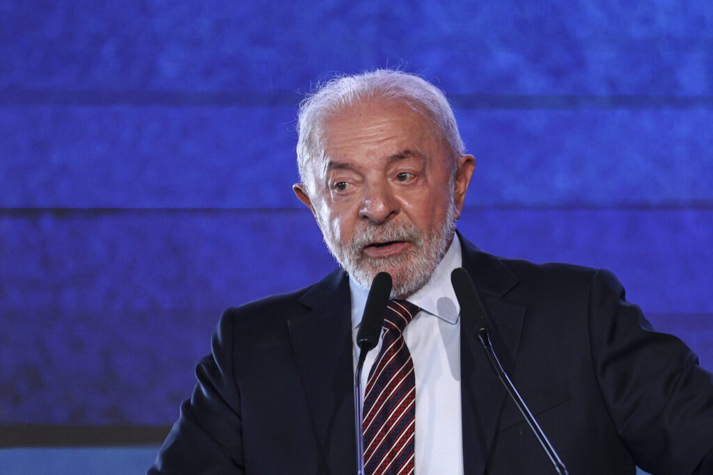 Maioria no Brasil apoia decisão dos EUA sobre PCC e CV, indica pesquisa