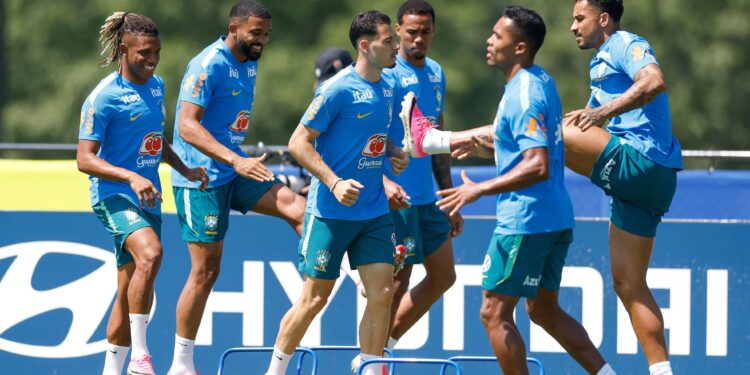 Jogadores da seleção durante treino pela Seleção no CT Columbia Park
Foto: Rafael Ribeiro/CBF