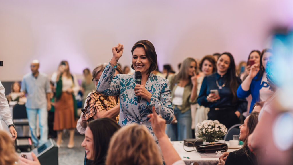 Vídeo de Michelle foi mais longe que carta de Bolsonaro