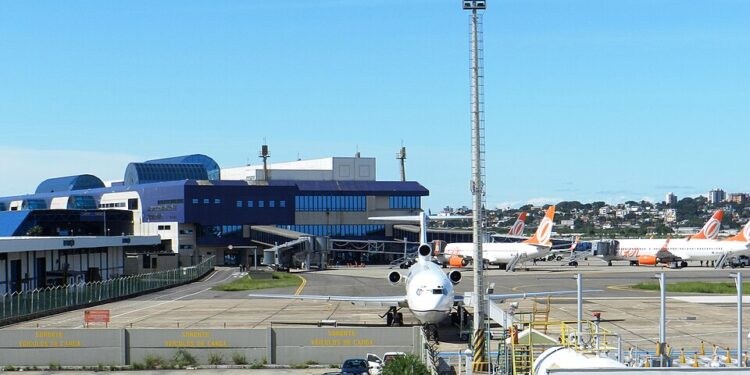 O Aeroporto Internacional Salgado Filho, em Porto Alegre.
Foto: caetano051068 / Wikimedia Commons