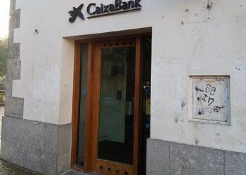 Uma unidade do CaixaBank.

Foto: Cpuharte / Wikimedia Commons