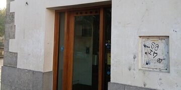 Uma unidade do CaixaBank.

Foto: Cpuharte / Wikimedia Commons