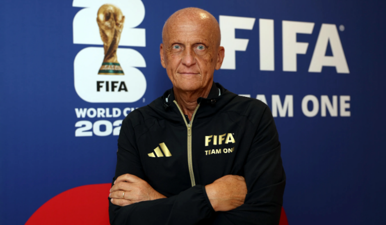"Não somos influenciados", diz chefe de arbitragem da Fifa