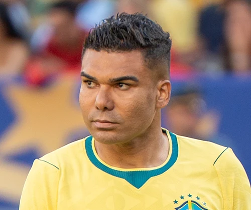 Volante que disputou a Copa do Mundo pela Seleção Brasileira acerta com novo clube