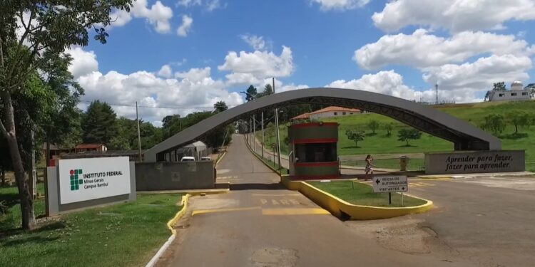Portaria do IFMG Babuí.

Foto: Fábio Willians Salvador / Wikimedia Commons