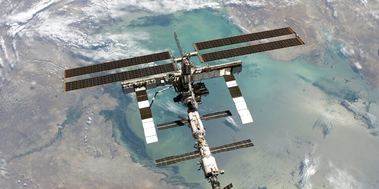 A Estação Espacial Internacional.

Foto: NASA / Wikimedia Commons