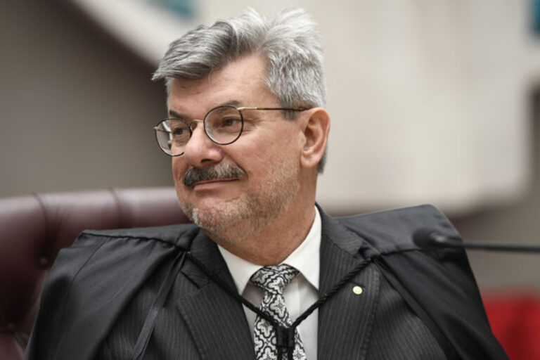 Defesa de ministro afastado do STJ alega disfunção erétil