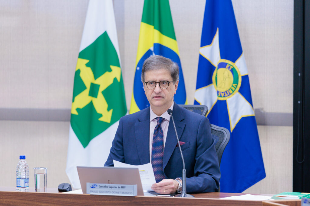 PGR tenta tirar caso Lulinha do STF