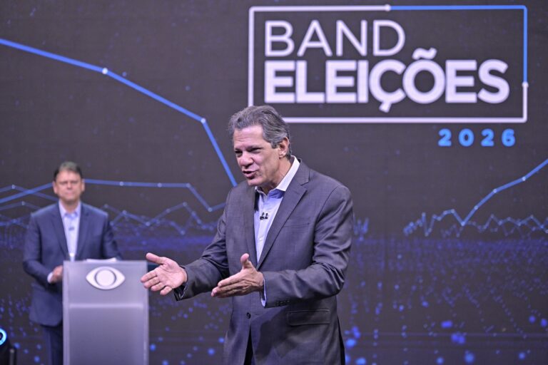 Haddad despreza concurseiros iludidos pelo PT