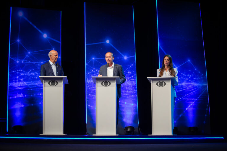 Brasileiro mente sobre debate nas pesquisas