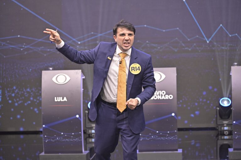 62% dos que conhecem Renan Santos o rejeitam