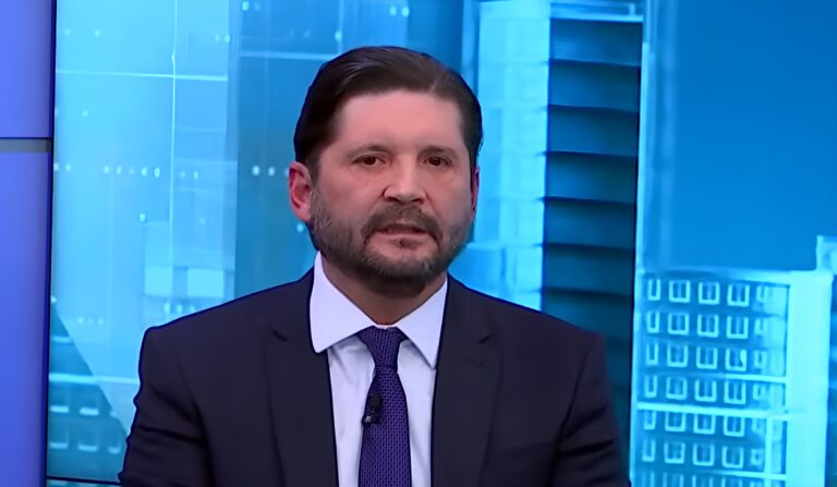 Candidato de Eduardo embola disputa ao Senado em SP, aponta Realtime