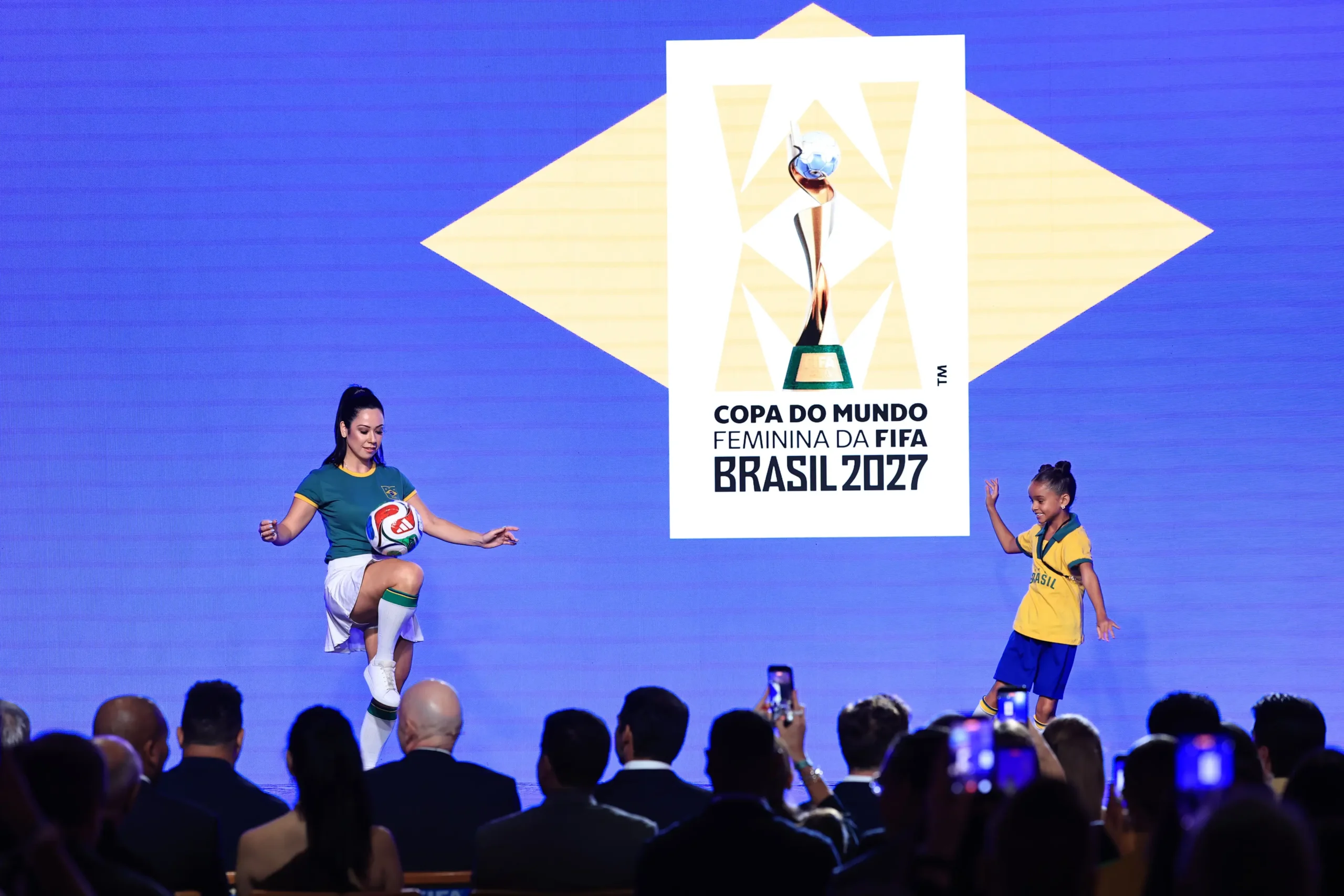 Emissora prepara maior cobertura de Copa do Mundo da história em 2027