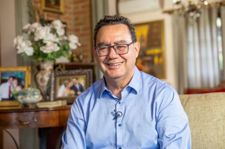 Influenciadores se derramam por Augusto Cury