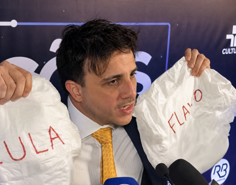 Debate na Band: Renan aparece e Zema se enterra
