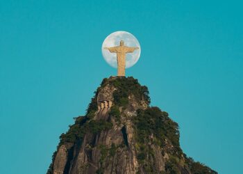 O Cristo Redentor.

Foto: Donatas Dabravolskas / Wikimedia Commons