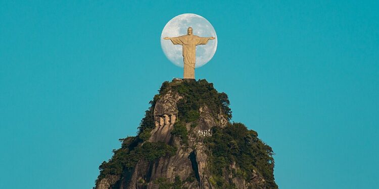 O Cristo Redentor.

Foto: Donatas Dabravolskas / Wikimedia Commons