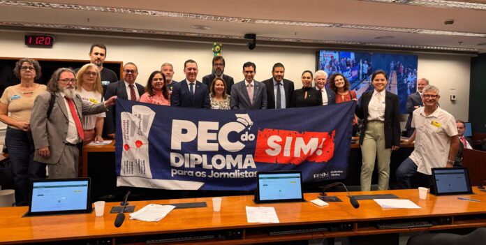 Jornalistas ganham aliados em luta por reconhecimento de diploma