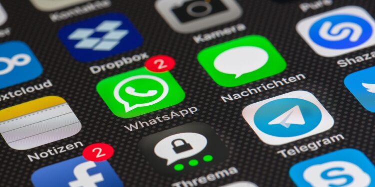 Advogado revela suspensão rede social
