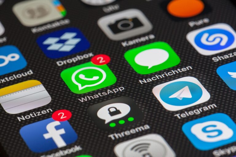 Advogado revela suspensão rede social