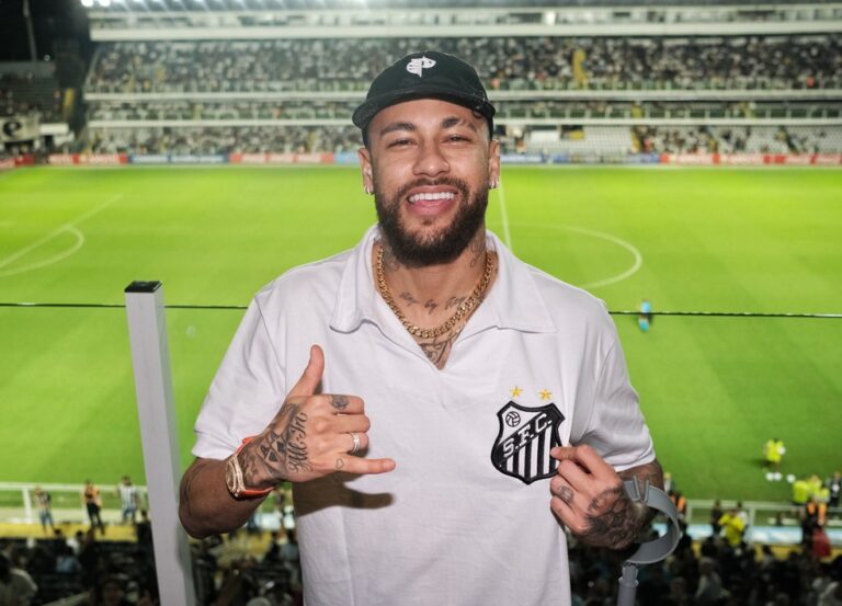 Decisão treinador neymar treina separado