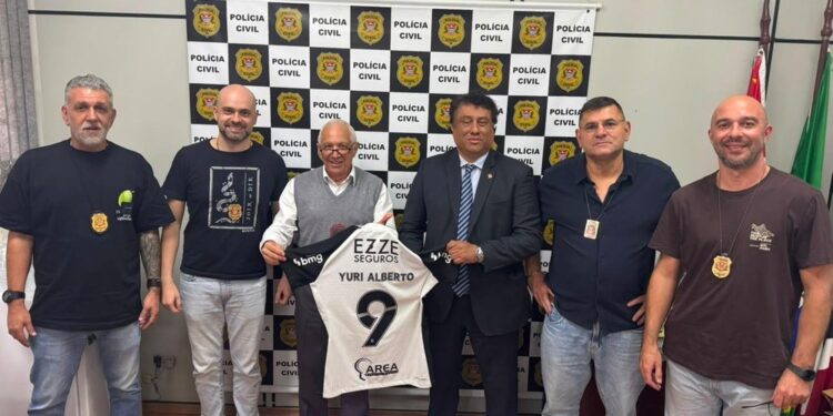 Camisa roubada memorial grande clube