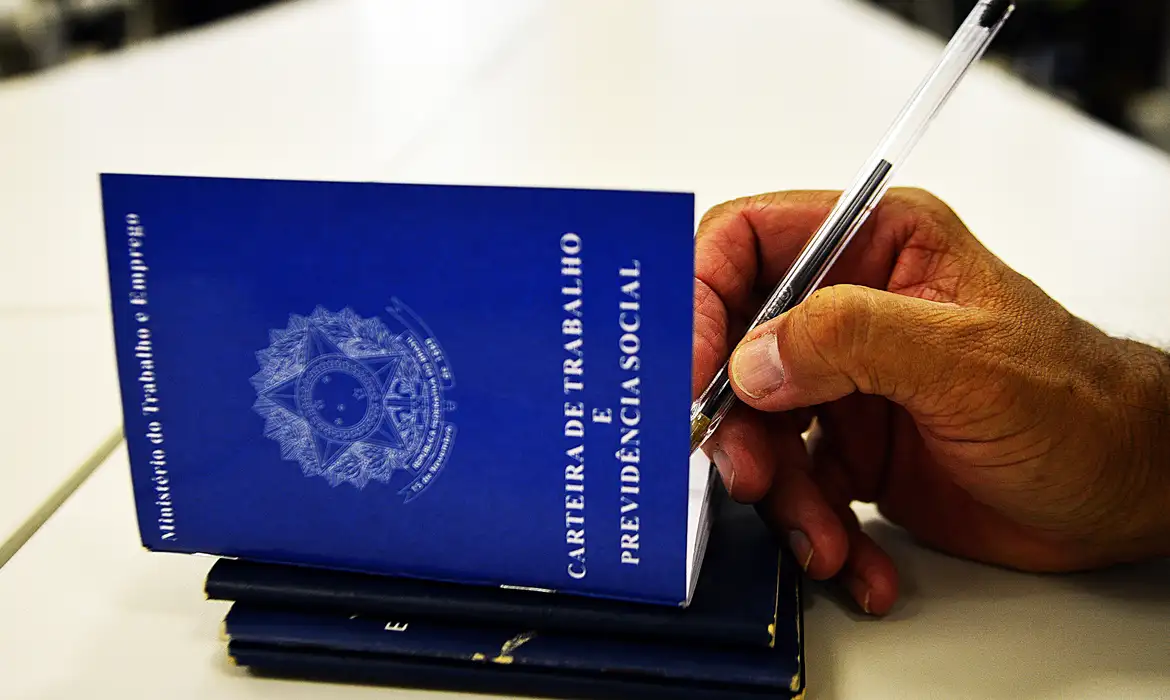 Empresa condenada por discriminação em demissão terá que indenizar ex-funcionária