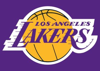 Proprietária lakers contesta venda ações