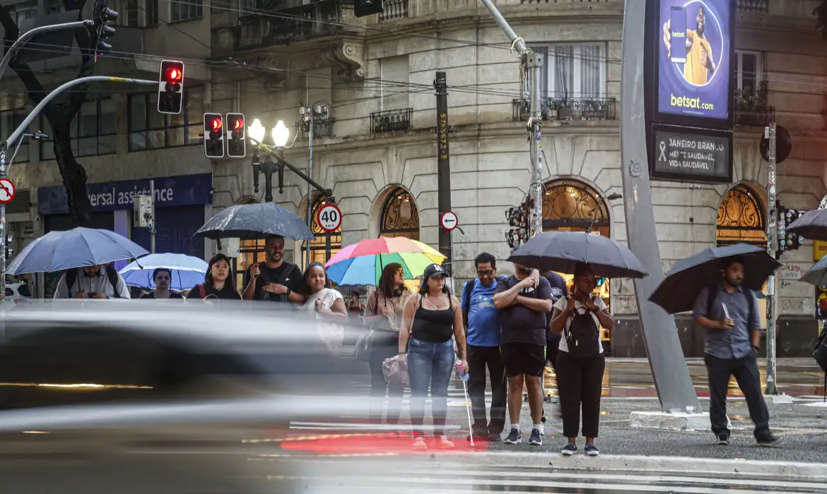 Fim de semana será de chuvas e fortes ventos em um dos grandes centros brasileiros