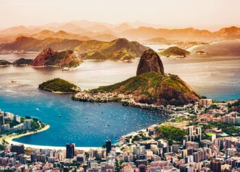 Grupo tenta acessar ilha rio