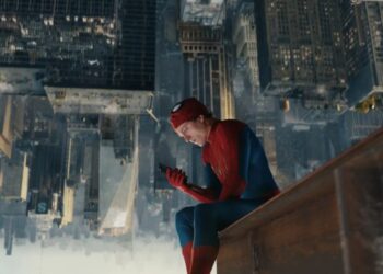 Homem aranha novo segue topo
