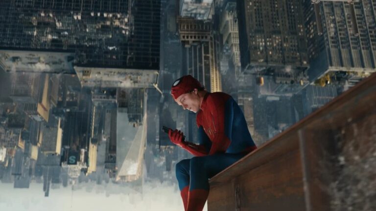 Homem aranha novo segue topo