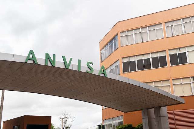 Produtos de limpeza de oito marcas são apreendidos e proibidos de serem vendidos pela Anvisa