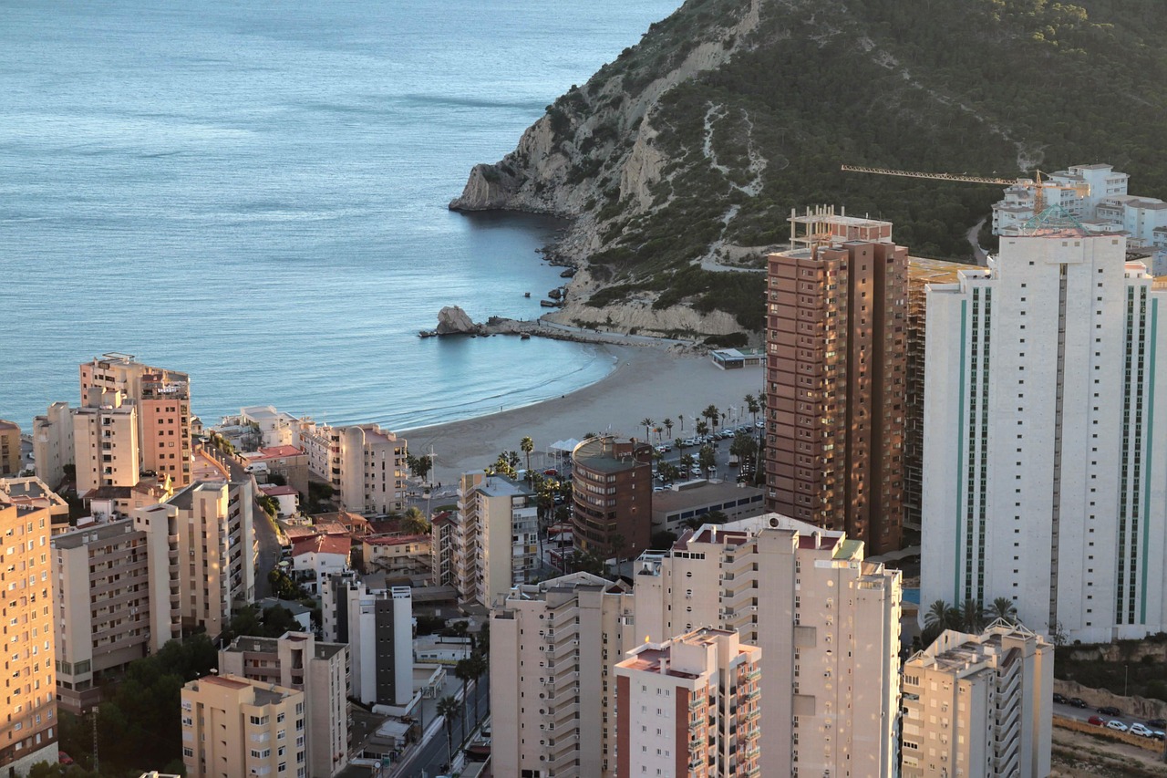 Imigrantes revelam dificuldades financeiras e de trabalho após chegada em país europeu