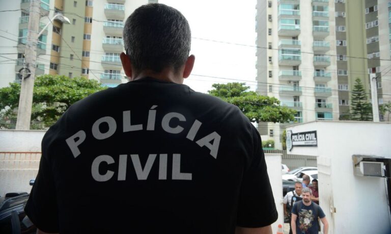 Revela desvio milionário familiares funcionária