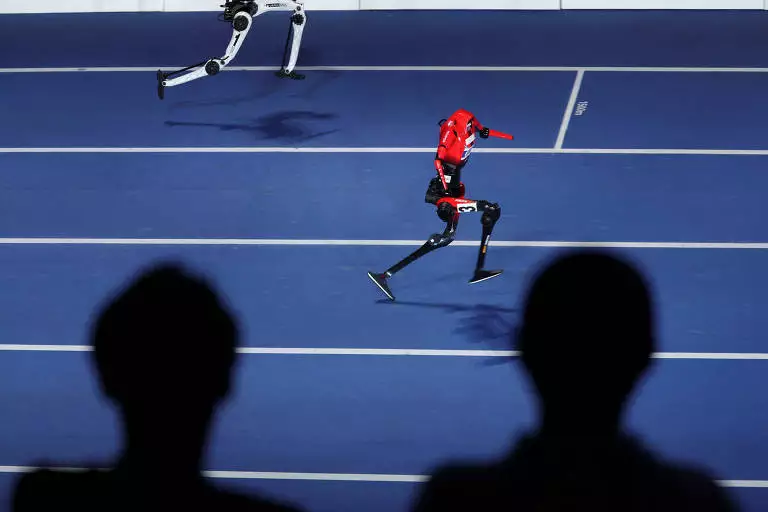 Usain Bolt perde recorde mundial dos 100 metros para robô chinês