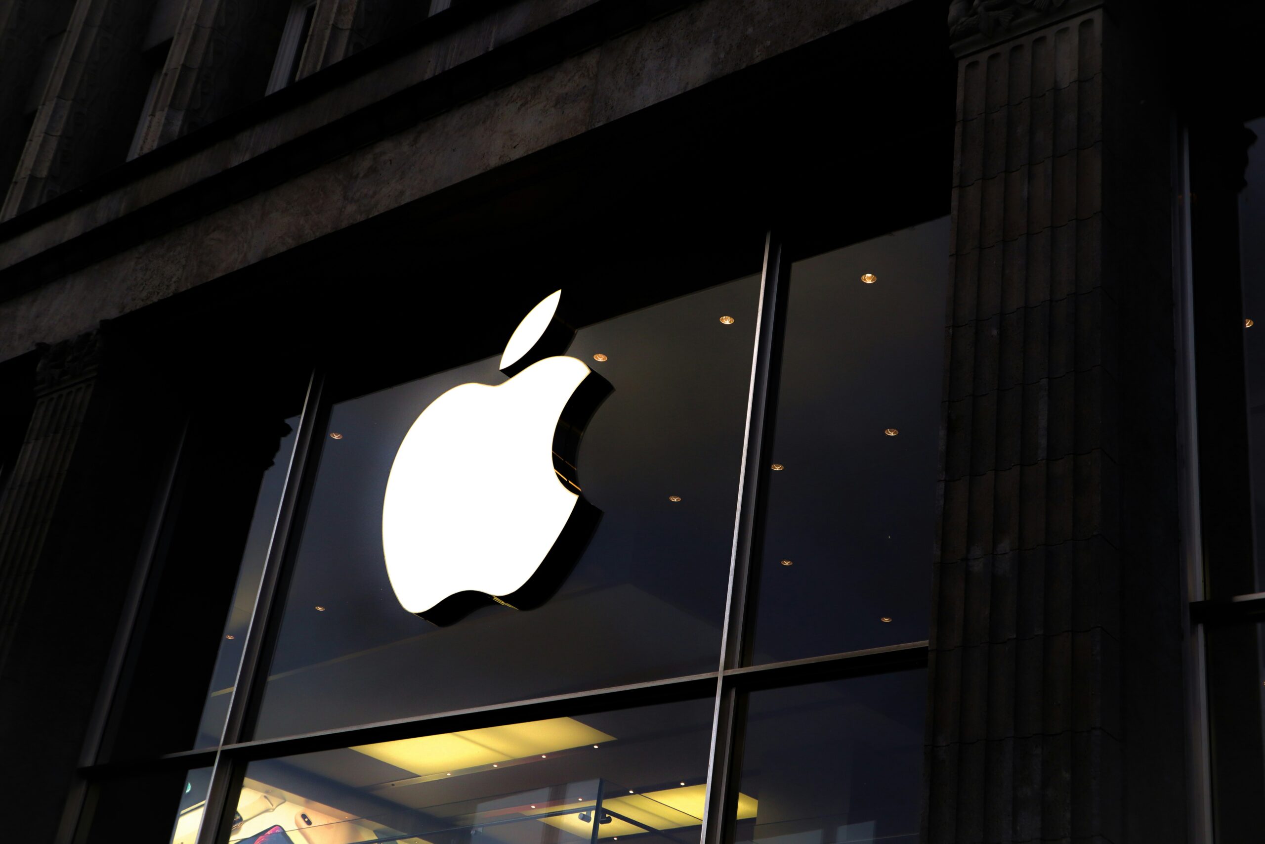 Apple volta atrás e decide não fazer mudança histórica em recurso de e-mails