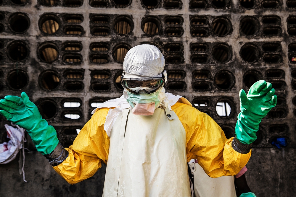 Ameaça de greve vira obstáculo no combate à epidemia de ebola na África