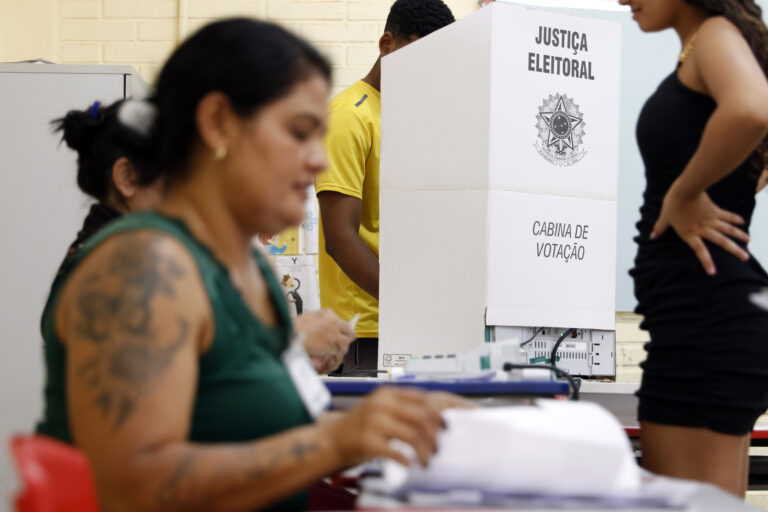 Política líquida: quando os personagens substituem os estadistas
