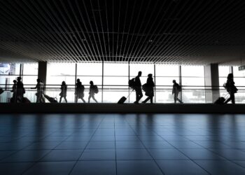 Milhares brasileiros impactados suspensão voos