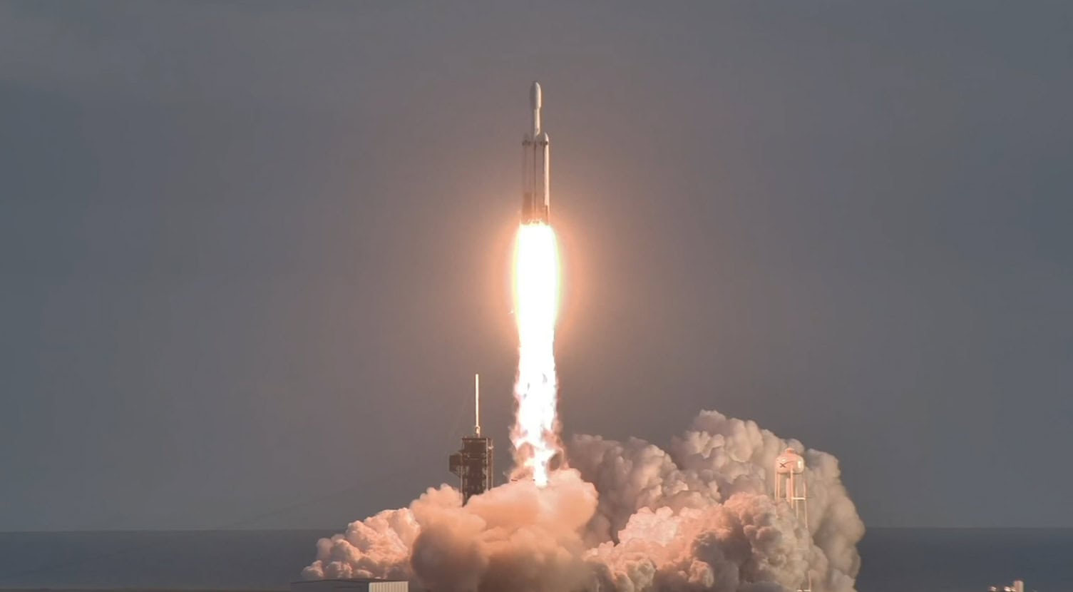 Telescópio espacial é lançado pela SpaceX em parceria com a NASA