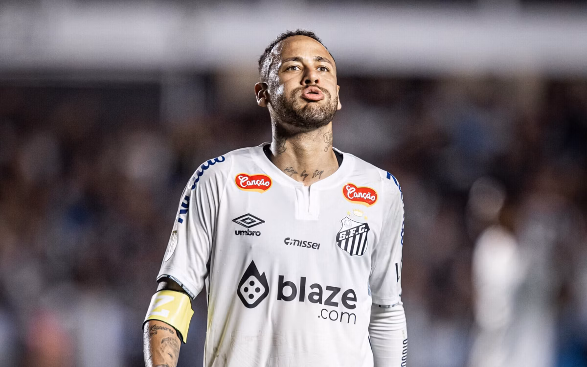 Permanência de Neymar no Brasil está ligada ao fim de dívida com o Santos