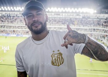 Neymar emociona falar paternidade primeira