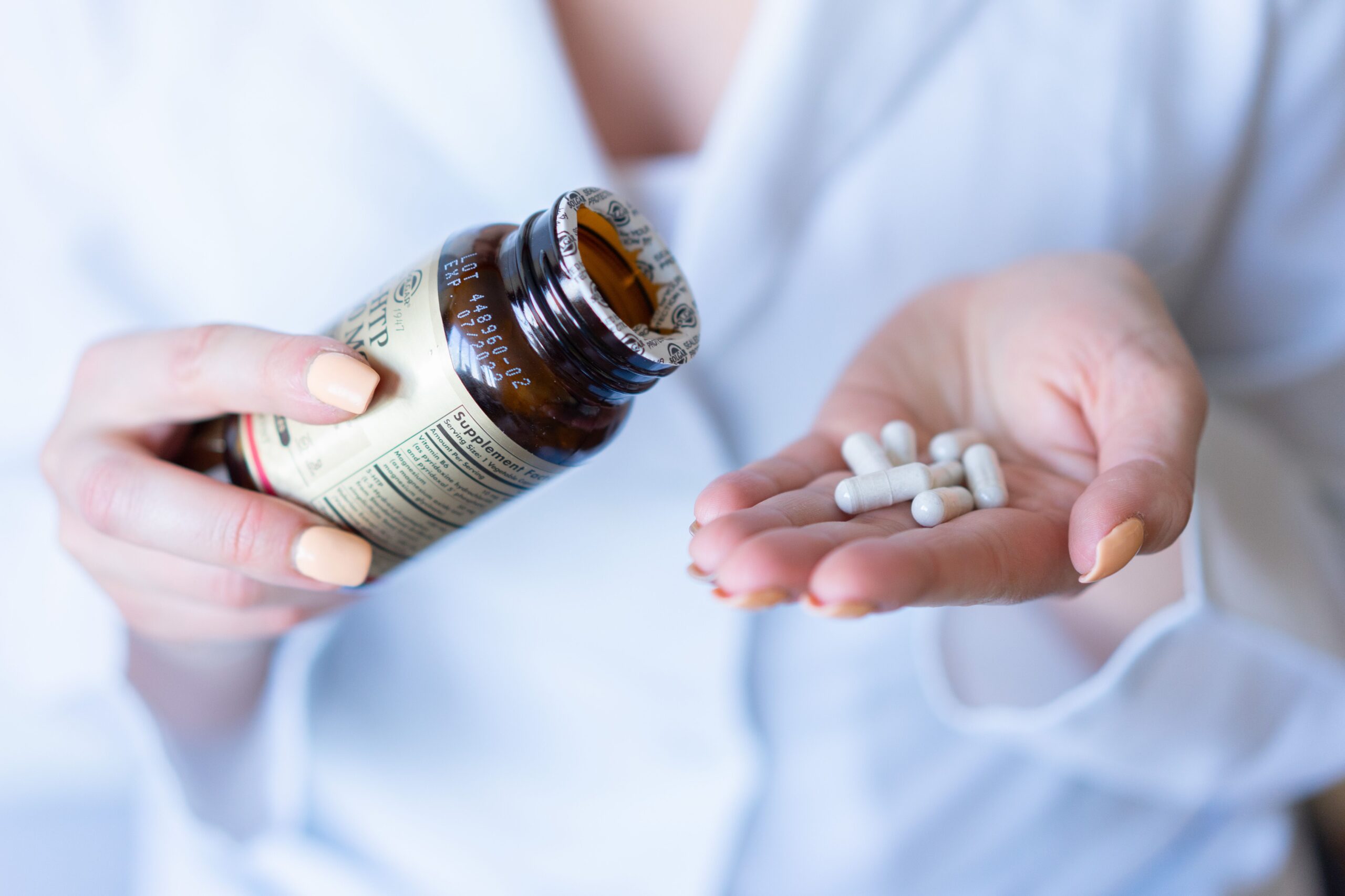 Investigação aponta irregularidades e Anvisa proíbe fabricação de suplementos de duas marcas