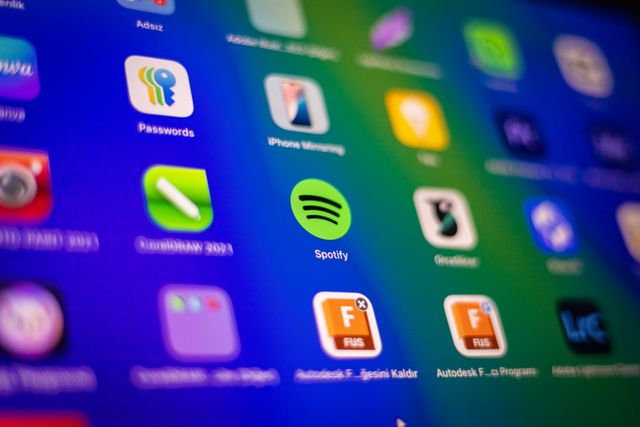 Spotify faz história, iguala Netflix e confirma supremacia sobre rivais