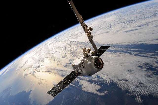 Starlink se une com operadora de telefonia e vai oferecer conexão de internet via satélite