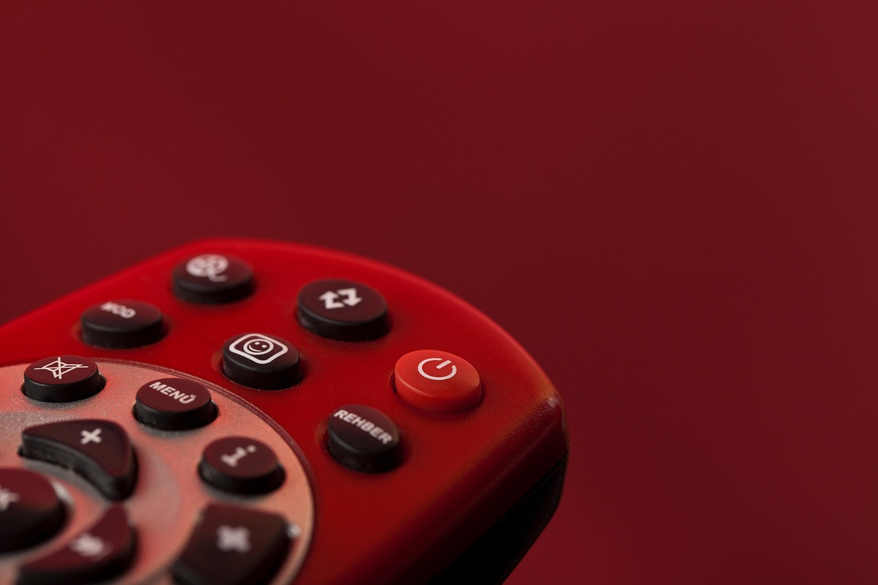 Saiba como acessar ao menu secreto das Smart TVs pressionando apenas um botão